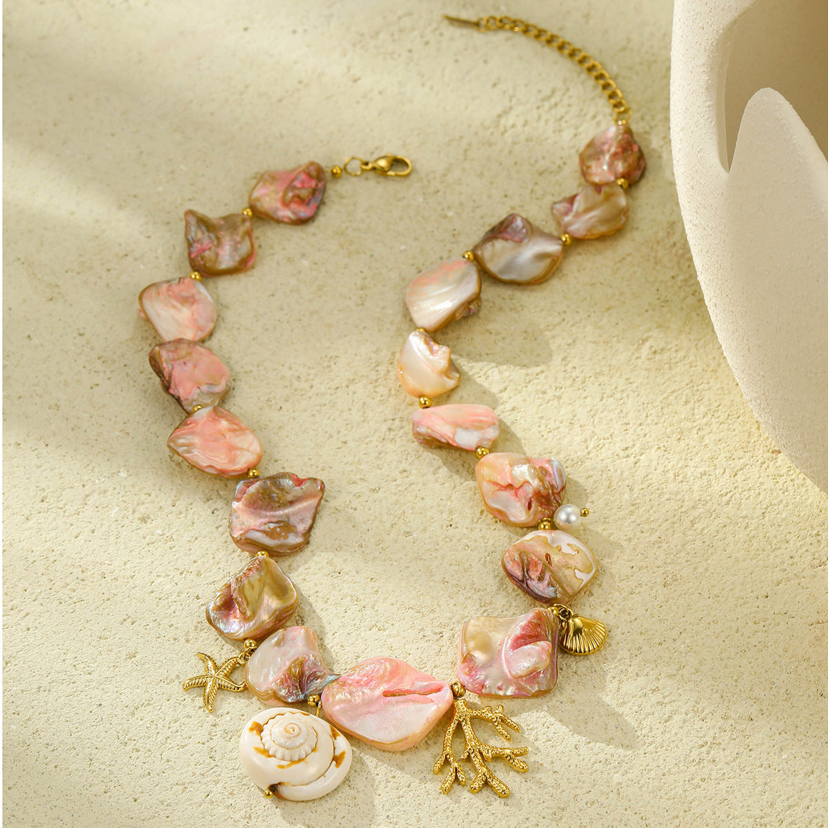 Beach Style Shell & Coral Titanium Steel Clavicle Chain – Summer-Inspired Jewelry