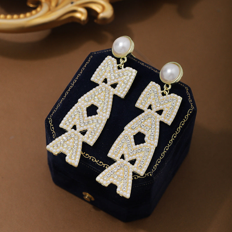 MAMA Letter Earrings Set – Creative Mother’s Day & Shower Gift for Stylish Moms
