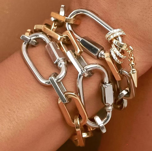 Climbing Button Carabiner Gold Bracelet – 18K Gold Plated Titanium Steel