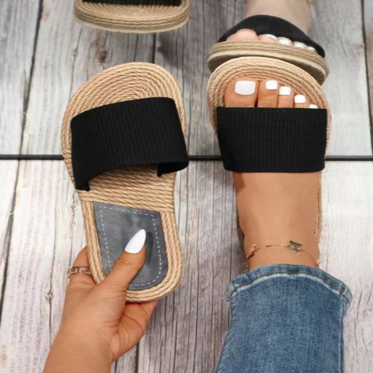 Non-Slip Indoor Slippers – Lightweight, Breathable & Odor-Resistant Home Slides